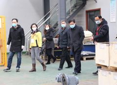 戰疫情，緩開業、穩生產